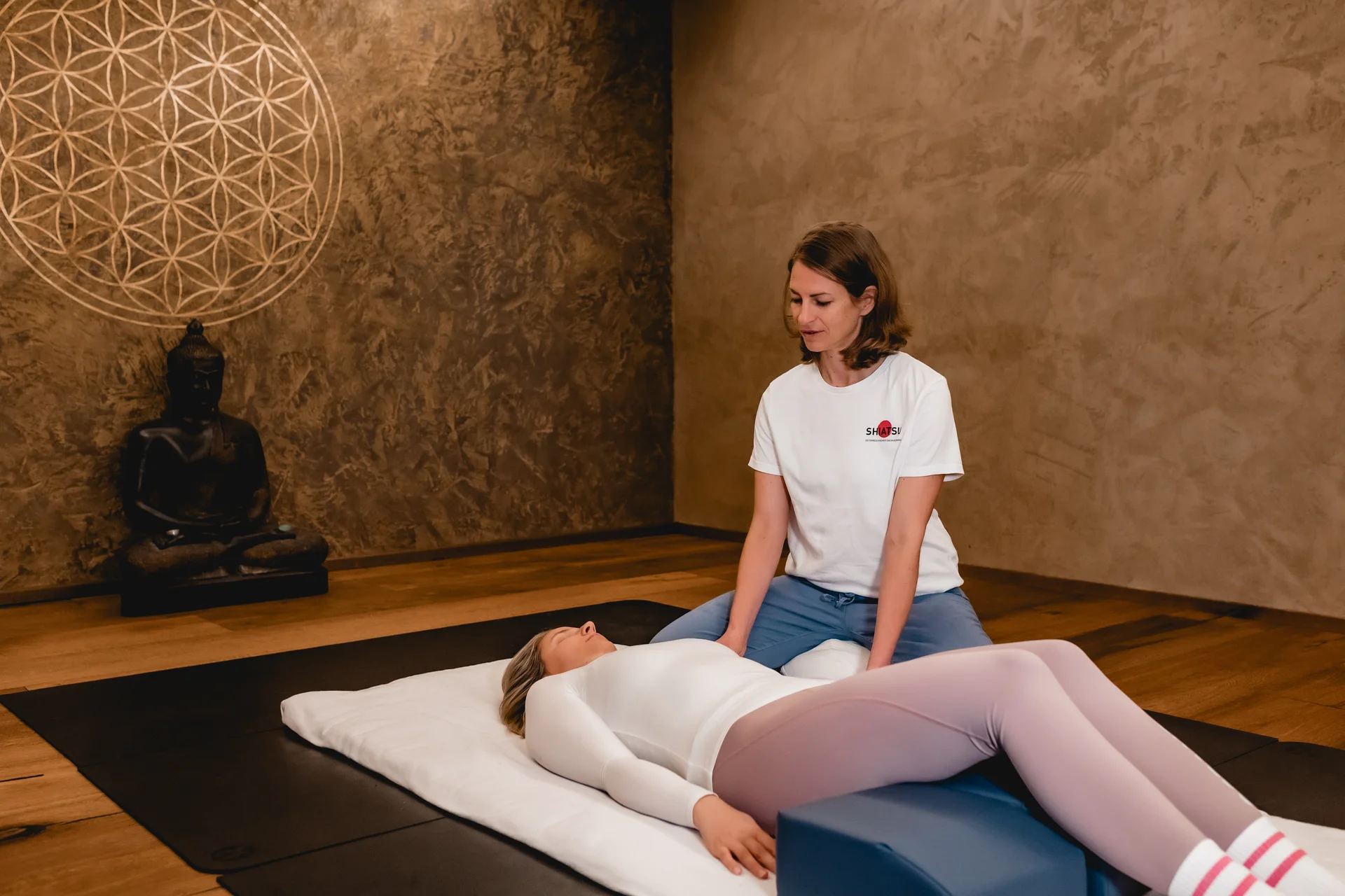 Shiatsu Behandlung Gabriele Loy